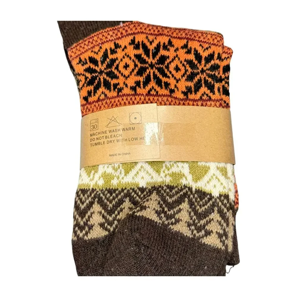 2 Pairs Loritta Style Winter Knit Crew Socks Nordic Pattern NWOT
